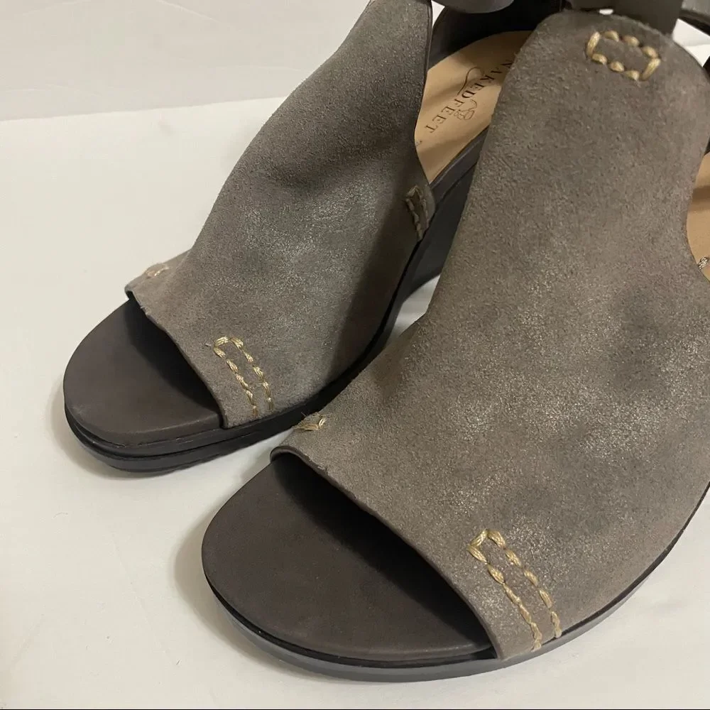 Naked Feet Crux Grey Suede and Leather Wedge Sandals size 8